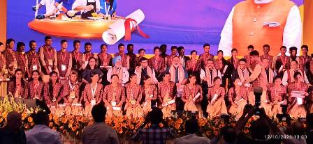 କନ୍ଧମାଳ ୧୪ ଝିଅ ସଞ୍ଜୀତ!ପ୍ରଧାନ ସର୍ବ ଭାରତୀୟ ସ୍ତର ରେ ଆଇ ଟି. ଆଇ. ଟପର