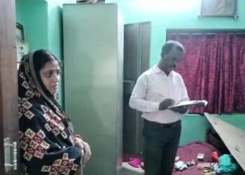 ମାହାଙ୍ଗା : କବାଟ ଭାଙ୍ଗି ଲୁଟିନେଲେ ଲକ୍ଷାଧିକ ଟଙ୍କା