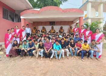 ଶ୍ରୀରାମକୃଷ୍ଣ ଆଦର୍ଶ ଶିକ୍ଷାକେନ୍ଦ୍ର ନୟାଗଡ଼ରେ ଗାନ୍ଧୀ ଓ ଶାସ୍ତ୍ରୀ ଜୟନ୍ତୀ