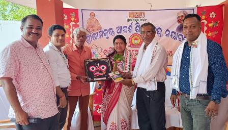 ଶ୍ରୀରାମକୃଷ୍ଣ ଆଦର୍ଶ ଶିକ୍ଷାକେନ୍ଦ୍ରରେ କଣ୍ଢେଇ ମେଳା ସହିତ ବିଜ୍ଞାନ ମେଳା ଅନୁଷ୍ଠିତ