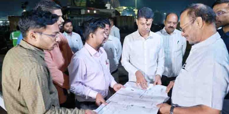 ପୁରୀ ଯାଇ ଶ୍ରୀମନ୍ଦିର ପରିକ୍ରମା ପ୍ରକଳ୍ପ ର ଅଗ୍ରଗତି ସମ୍ପର୍କରେ ସମୀକ୍ଷା କରିଥିଲେ : 5T ଓ ନବୀନ ଓଡିଶା ଅଧ୍ୟକ୍ଷ ଶ୍ରୀ ପାଣ୍ଡିଆନ୍