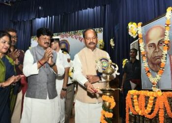 ଗଣକବି ବୈଷ୍ଣବ ପାଣିଙ୍କ ରାଜ୍ୟସ୍ତରୀୟ ଜୟନ୍ତୀ ଉତ୍ସବ ଗଣକବି ସମାଜକୁ ମାର୍ଗଦର୍ଶନ କରାଇଥିଲେ – ରାଜ୍ୟପାଳ