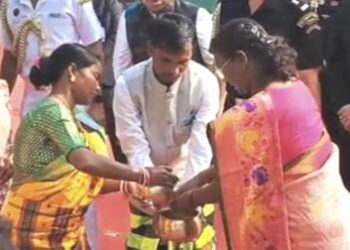 ତିନିଦିନିଆ ଓଡିଶା ଗସ୍ତ ରେ ଆସି ତିନୋଟି ଟ୍ରେନ୍ ର ଶୁଭ ଉଦଘାଟନ କଲେ ମହାମହିମ ରାଷ୍ଟ୍ରପତି ଦ୍ରୌପଦୀ ମୁର୍ମୁ