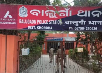 ସ୍ପଷ୍ଟ ଦିବାଲୋକରେ ବୃଦ୍ଧଙ୍କୁ ଠାରୁ ଝାମ୍ପି ନେଲେ ଟଙ୍କା