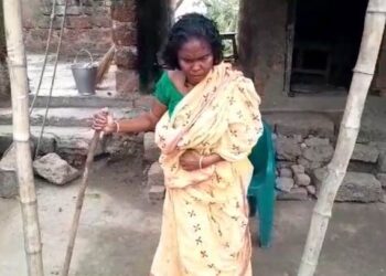 ବାର୍ଦ୍ଧକ୍ୟ ଭତ୍ତାରୁ ବଞ୍ଚିତ ଅସହାୟ, ବିଧବା, ପକ୍ଷାଘାତ ରୋଗୀ ଉନା ଭୋଇ ଙ୍କୁ ଭତ୍ତା ମିଳିବ କେବେ ..? ପରିବାର ଭୋକ ଉପାସରେ  