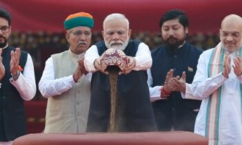 PM NarendraModi Selects Hand-Painted Kalash by Odia Artist Dr. SuryasnataMohanty for ‘AmritKalashYatra’