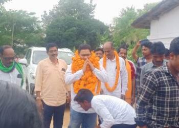 ଚଙ୍ଗରିଆ ଠାରେ ନବ ନିର୍ମିତ କଲ୍ୟାଣ ମଣ୍ଡପ ର ବିଧାୟକ ତଥା ଉପମୁଖ୍ୟ ସଚେତକ ସରୋଜ କୁମାର ମେହେର ଙ୍କ ଦ୍ଵାରା ଶୁଭ ଉଦ୍ଘାଟିତ