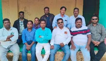 ମୁଣ୍ଡା ମହୁଲ ଠାରେ ଯୁବ ପତ୍ରକାର ସଂଘର ଲଗୋ ଉନ୍ମୋଚନ ଓ ଜନ୍ମବାର୍ଷିକ ପାଳନ ପାଇଁ ପ୍ରସ୍ତୁତି ବୈଠକ