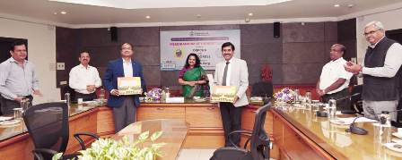 କ୍ଷୁଦ୍ର ଜଳସେଚନ ସିଭିଲ ଇଞ୍ଜିନିୟରମାନଙ୍କ ଦକ୍ଷତା ବୃଦ୍ଧି ପାଇଁ ଜଳ ସମ୍ପଦ ବିଭାଗ ଏବଂ ରୁର୍କି ଆଇଆଇଟି ସହ ବୁଝାମଣାପତ୍ର ସ୍ୱାକ୍ଷର