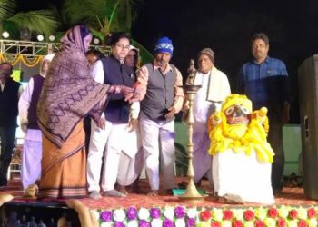 ବୋଲଗଡ଼ ମହୋତ୍ସବ 2023 ଉଦଘାଟିତ : ସମ୍ବଲପୁରୀ ନୃତ୍ୟ ଓ ବିହୁ ନୃତ୍ୟ ଦର୍ଶକଙ୍କୁ ଝୁମେଇଲା