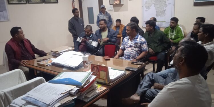ଦୋକାନ ଘର ଆବଣ୍ଟ ସାମୁହିକ ଭାବେ ଟୁଟିଲା