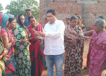 ବିଧାୟକ ସରୋଜ ମେହେର ଙ୍କ ଲୋକ ସମ୍ପର୍କ ଓ ଜନ ହିତ କାର୍ଯ୍ୟଧାରା କୁ କାହାରି ତାଟିଆ କାମୁଡ଼ା ନୀତି ଆଗକୁ ରୋକି ନ ପାରେ : ସାଧାରଣ ରେ ଚର୍ଚ୍ଚା