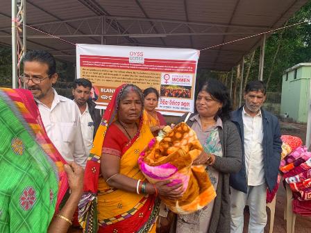 କନ୍ୟା ସନ୍ତାନ ସୁରକ୍ଷା ପାଇଁ ସଚେତନତା ଓ ନିରାଶ୍ରୟା ମହିଳାଙ୍କୁ କମ୍ବଳ ବଣ୍ଟନ