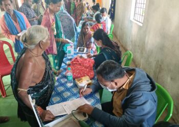 ଧୂମାଭଟା ଗାଁରେ ଲାୟନ୍ସ କ୍ଳବ ପକ୍ଷରୁ ମାଗଣା ସ୍ୱାସ୍ଥ୍ୟସେବା ଶିବିର