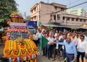 କଟକରେ ସଡକ ସୁରକ୍ଷା ରଥର ଶୁଭାରମ୍ଭ