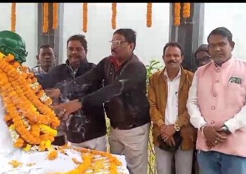 ୫୯ ନମ୍ବର ୱାର୍ଡ ପୂର୍ବତନ କଂଗ୍ରେସ କମିଟିର ସଭାପତିଙ୍କ ପକ୍ଷରୁ ଗାନ୍ଧିଜୀଙ୍କ ତିରୋଧାନ ଦିବସ ପାଳନ