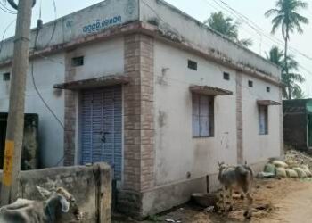 ଜବର ଦଖଲରେ କୋଠଘର: ବିଡ଼ିଓଙ୍କୁ ଫେରାଦ