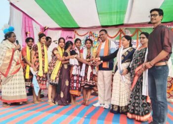 ଗଡବାଣିକିଲୋ ଉଚ୍ଚ ମାଧ୍ୟମିକ ବିଦ୍ୟାଳୟରେ “#ନୂଆ – ଓ” ଯୁବ ଓଡ଼ିଶା- ନବୀନ ଓଡ଼ିଶା କାର୍ଯ୍ୟକ୍ରମ ମହା ଆଡ଼ମ୍ବରରେ ଉଦଯାପିତ