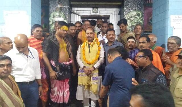 ଶରଣକୁଳ ପ୍ରଭୁ ଲଡୁବାବାଙ୍କୁ ଦର୍ଶନ କଲେ ଓଡ଼ିଶାର ମହାମହିମ ରାଜ୍ୟପାଳ