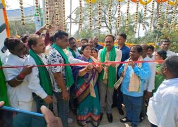 ରାଜ୍ୟସଭା ସାଂସଦ ମାନସ ରଂଜନ ମଙ୍ଗରାଜ ଙ୍କ ଚିଲିକା ନିର୍ବାଚନ ମଣ୍ଡଳୀରେ ତୋଫାନୀ ଗ୍ରସ୍ତ