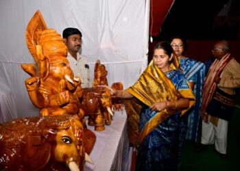 ରାଜ୍ୟ ସ୍ତରୀୟ ହସ୍ତଶିଳ୍ପ ପ୍ରଦର୍ଶନୀ ଉଦ୍‌ଘାଟିତ : ଭାଗ ନେଉଛନ୍ତି ୨୩ ଟି ଜିଲ୍ଲାର ପ୍ରାୟ ୧୨୦ ହସ୍ତଶିଳ୍ପ କାରିଗର