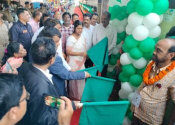 ବରିଷ୍ଠ ନାଗରିକ ତୀର୍ଥଯାତ୍ରାର ଶୁଭାରମ୍ଭ କଲେ ମାନ୍ୟବର ମୁଖ୍ୟମନ୍ତ୍ରୀ