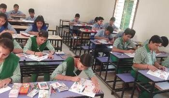 खोरधारोड मंडल द्वारा “विकसित भारत-विकसित रेलवे-२०२४” विषय पर स्कूली बच्चों के लिए विभिन्न प्रतियोगिताओं का आयोजन।