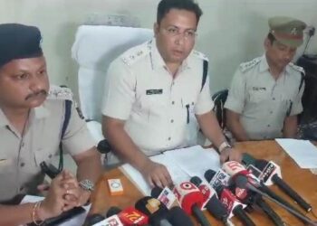 ଖୋର୍ଦ୍ଧା ରେ ୨୬୨ ଗ୍ରାମ ବ୍ରାଉନ ସୁଗାର ସହିତ ୬ ଗିରଫ