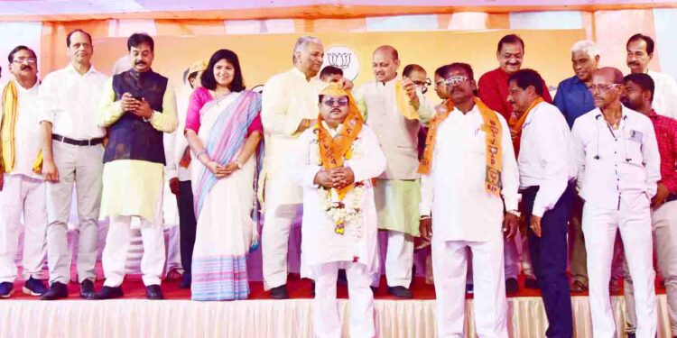 ବିଜେପିକୁ ବିଜେଡିର ନିର୍ବାଚିତ ପ୍ରତିନିଧିମାନଙ୍କ ସୁଅ