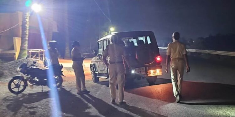 ହଜ ନିକଟରେ ଜଂକିଆ ପୋଲିସ ବ୍ଲକିଂ ଓ ଚେକିଂ