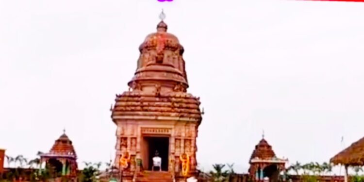 ଫତେଗଡ ଗିରିଗୋବର୍ଦ୍ଧନ ପାହାଡ ଉପରେ ନବ ନିର୍ମିତ ରାମ ମନ୍ଦିରରୁ ଚୋରି, ସିସି ଟିଭି କାହିଁକି ଲାଗିନି ବୋଲି ଉଠିଲା ପ୍ରଶ୍ନ