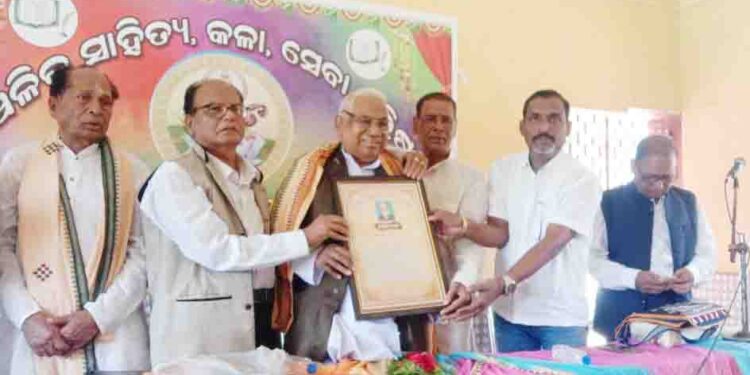 ପୂର୍ବତନ କେନ୍ଦ୍ର ମନ୍ତ୍ରୀ ଭଜମନ ବେହେରା ଙ୍କୁ “ମାଟି ଗୌରବ” ସମ୍ମାନ