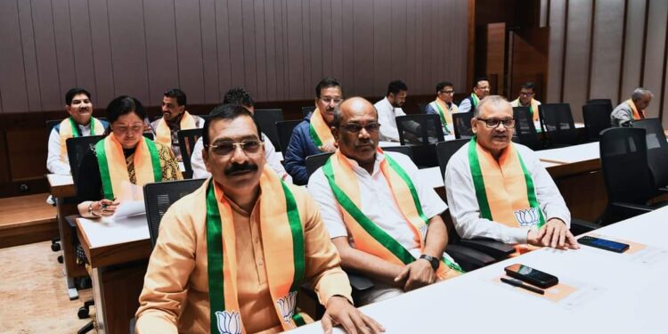 ନୂଆଦିଲ୍ଲୀଠାରେ ଅନୁଷ୍ଠିତ କେନ୍ଦ୍ରୀୟ ନିର୍ବାଚନ ପରିଚାଳନା ସମିତି ବୈଠକରେ ଯୋଗ ଦେଲେ ଓଡିଶାର ପ୍ରତିନିଧିଦଳ