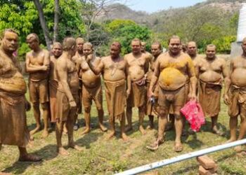 ଓମକାର୍ ଆଶ୍ରମରେ ପାଳିତ ହେଲା – ନିଆରା ହୋଲି