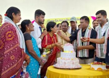 ଅଧିବକ୍ତା ପରିବାରଙ୍କ ୨୫ତମ ବିବାହ ବାର୍ଷିକୀ ପାଳନ