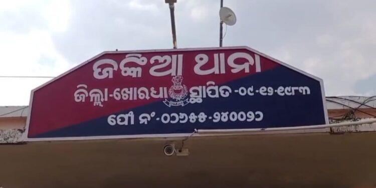 ଅଜଣା ଗାଡି ଧକ୍କା ରେ ଡ୍ରାଇଭର ମ୍ରୁତ୍ୟୁ