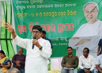 ଡ୍ରେନେଜ୍ ସମସ୍ୟାରୁ ମୁକ୍ତି ପାଇଁ : ୪ କୋଟି ୯୧ ଲକ୍ଷ ଟଙ୍କା ଅନୁଦାନ – ୨୪ ଘଣ୍ଟା ଲୋକଙ୍କ ସେବା କରୁଛି ଅରୁଣ
