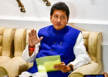   Dress code now mandatory for all teachers in the state : Education Minister Kesarkar announced.