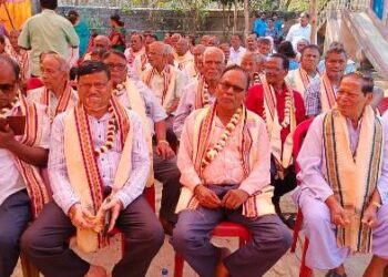 ସେବା ନିବୃତ୍ତ ଶିକ୍ଷକ ଶିକ୍ଷୟତ୍ରୀଙ୍କ ପୂଜ୍ୟ ପୂଜା ନମନ କାର୍ଯ୍ୟକ୍ରମ ଅନୁଷ୍ଠିତ