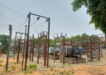 ଅସହ୍ୟ ଗରମ ରେ ବିଦ୍ୟୁତ କାଟ : ଦୈନିକ 5ଘଣ୍ଟା ହେଉଛି କଟ….ହିତାଧିକାରୀ ହନ୍ତସନ୍ତ