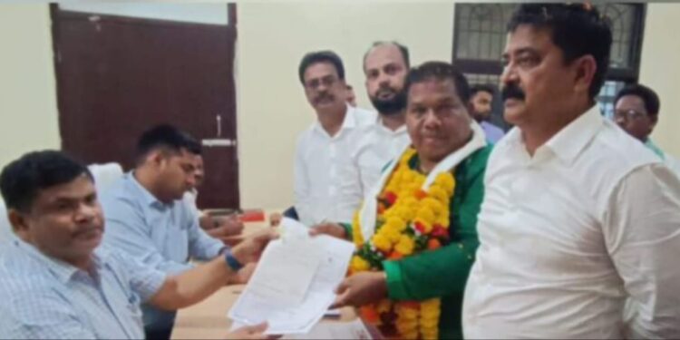 ମୋହନାରୁ ବିଜେଡି ଓ ବିଜେପି ପ୍ରାର୍ଥୀ ନାମାଙ୍କନ ପ୍ରାର୍ଥୀପତ୍ର ଦାଖଲ କଲେ
