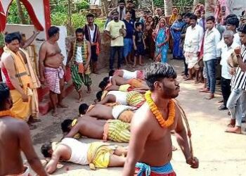 ଅନ୍ଧାରୁଆ ଗ୍ରାମରେ ପାଳିତ ହେଲା ଝାମୁଯାତ୍ରା