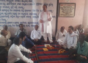 ନିର୍ବାଚନ ରେ ଜିତିଲେ ୧୦୦ ଦିନ ରେ ଜମିଜମା ସମସ୍ୟା ର ସମାଧାନ – ଉମା ରଥ