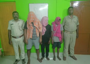 ମନ୍ଦିର ଦାନବାକ୍ସ ଚୋରି ଘଟଣା ୩ ଅଭିଯୁକ୍ତଙ୍କୁ ବାନ୍ଧିଲା ବଳଙ୍ଗା ପୋଲିସ୍