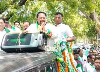 ଖପ୍ରାଖୋଲ ରେ ବିଜେଡି ସାଂସଦ ପ୍ରାର୍ଥୀ ସୁରେନ୍ଦ୍ର ସିଂ ଭୋଇ ଙ୍କୁ ଦଳୀୟ କର୍ମୀଙ୍କ ଭବ୍ୟ ସ୍ୱାଗତ ଓ ରୋଡ ସୋ