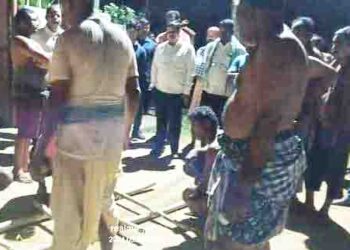 ଶୋକ ସନ୍ତପ୍ତ ପରିବାରକୁ ଭେଟି ସମବେଦନା ଜଣାଇଲେ – ଦଶପଲ୍ଲା ବିଧାୟକ