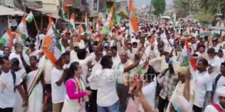 ପ୍ରାର୍ଥୀ ଘୋଷଣା ପରେ କଂଗ୍ରେସର ଶକ୍ତି ପ୍ରଦର୍ଶନ : ପାରଳାଖେମୁଣ୍ଡିରେ ବିଜୟଙ୍କ ବିରାଟ ଶୋଭାଯାତ୍ରା