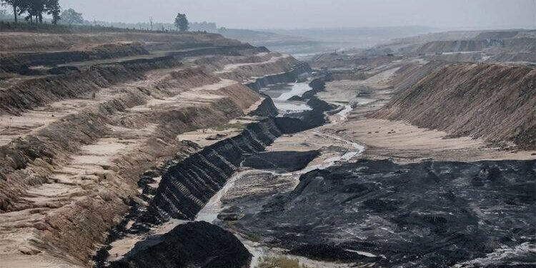 ଖଣି ମୁହଁରେ ଜରଡ଼ା ଗାଁ : ବିସ୍ଫୋରଣରେ ଥରୁଛି, ଜମି ଅଧିଗ୍ରହଣକୁ ୨୯ ବର୍ଷ, ବିସ୍ଥାପନ ନୋହିଲା !