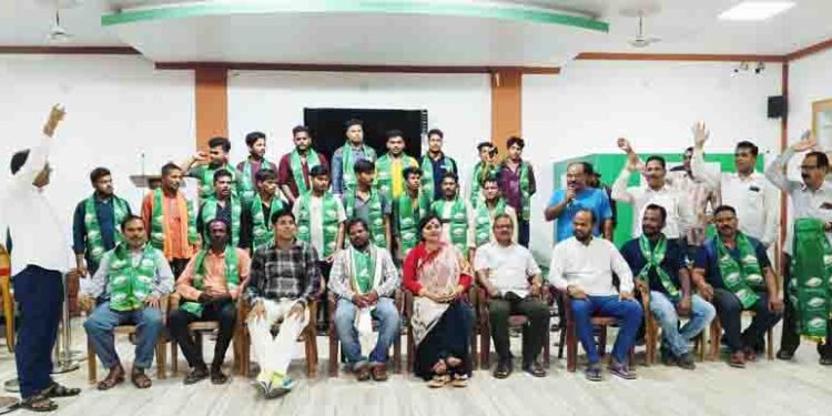 ବିଜେପି ଯୁବ ମୋର୍ଚ୍ଚାର ୨୫ରୁ ଉର୍ଦ୍ଧ୍ୱ ଯୁବକ ବିଜେଡିରେ ସାମିଲ