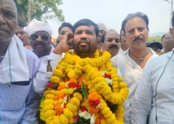 ମୋହନା ନିର୍ବାଚନ ମଣ୍ଡଳୀର କଂଗ୍ରେସ ବିଧାୟକ ପ୍ରାର୍ଥୀ ଦାଶରଥି ଗମାଙ୍ଗ ଆରମ୍ଭ କଲେ ନିର୍ବାଚନ ପ୍ରଚାର କହିଲେ ବିଜେପି ଓ ବିଜେଡ଼ି ଗୋଟିଏ ମୁଦ୍ରାର ଦୁଇ ପାର୍ଶ୍ଵ …